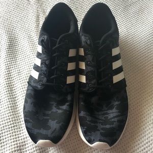 Black 8.5 Adidas Cloudfoam Qt running shoes